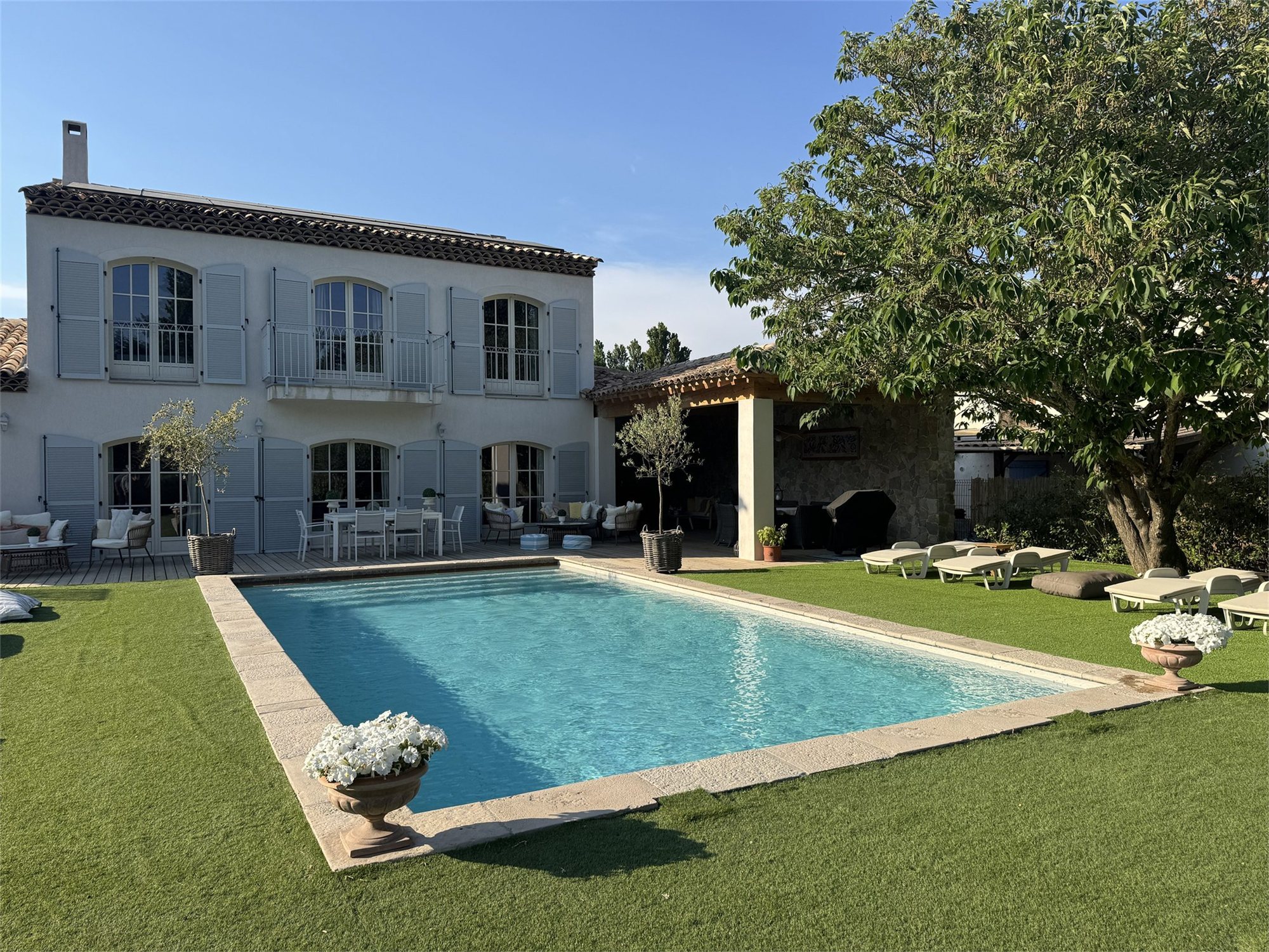 La maison vous attend en Provence